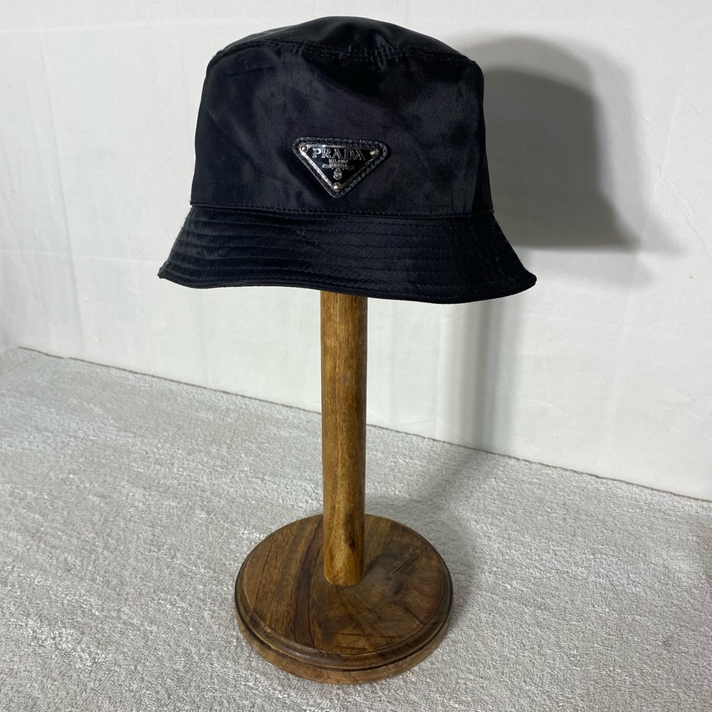 Prada Classic Black Re Nylon Bucket Hat M - Picture 1 of 13
